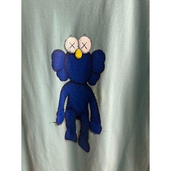 KAWS x Uniqlo Blue BFF Tee - Size S - New - Picture 2 of 9